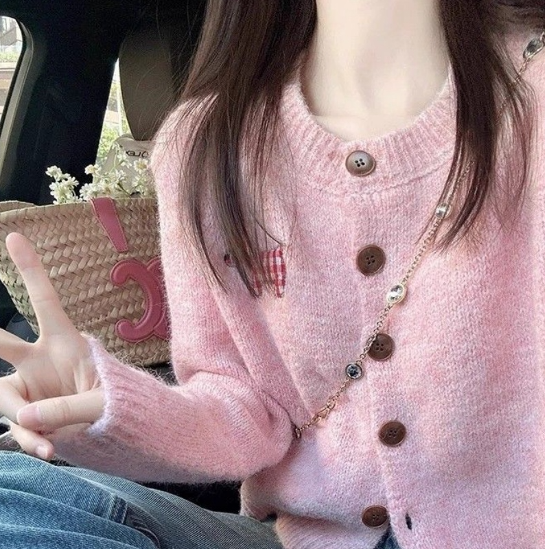 小香风软糯粉色针织开衫女短款春季外搭洋气漂亮小马贴布毛衣外套,女装/女士精品,毛针织衫,淘宝优惠券,粉丝福利购,淘宝优惠卷