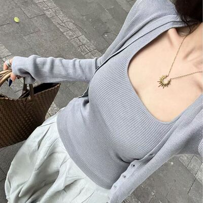 灰色针织吊带开衫两件套小个子