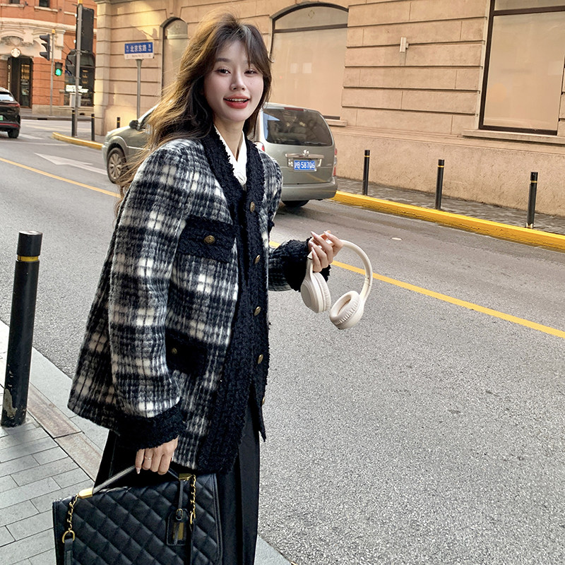 韩版复古格纹小香风羽绒服女2025冬季新款加厚显瘦保暖白鸭绒外套,女装短外套,浙宝099