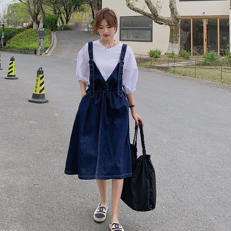 韩版休闲牛仔背带裤套装女夏季2025新款复古收腰显瘦连体阔腿短裤图片
