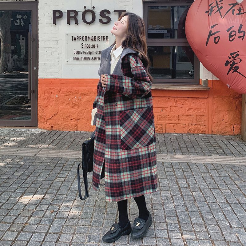 高级感红色格子羊绒大衣女2024冬中长款连帽韩版双面毛呢斗篷外套，女装毛呢外套，浙宝099