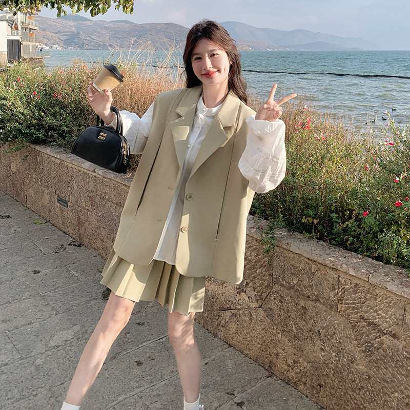 卡其色廓形西装马甲套装裙女2025春季新款韩系设计感百褶裙两件套,女装套装/套裙,浙宝099