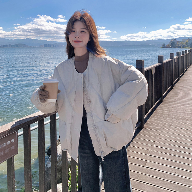 韩版简约圆领短款保暖羽绒服女2025年冬季新款显瘦加厚白鸭绒外套,女装羽绒服,浙宝099