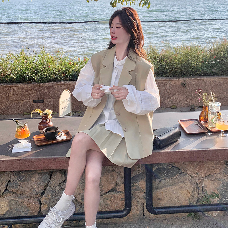 卡其色廓形西装马甲套装裙女2025春季新款韩系设计感百褶裙两件套,女装套装/套裙,浙宝099