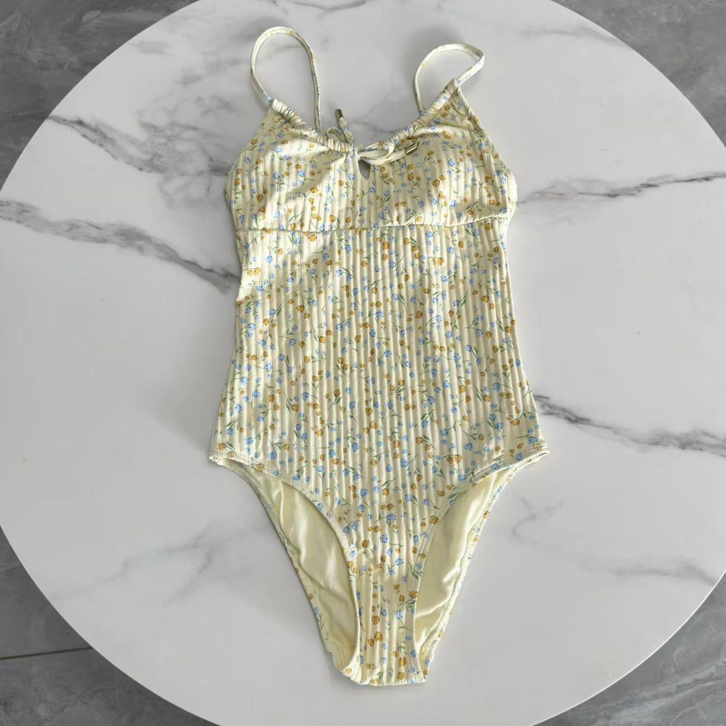 出口欧美单女士胸前镂空绑带露背竖条小碎花简约三角裤连体游泳衣