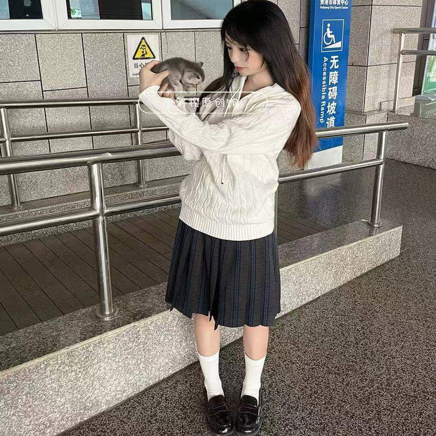 原创连帽麻花毛衣JK制服日系学院风秋冬款宽松慵懒风针织衫上衣女