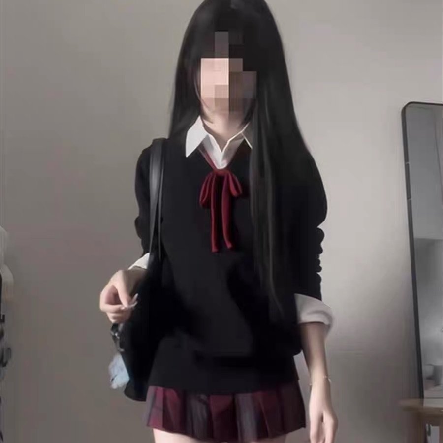 校供感套头长袖针织衫玄格裙套装