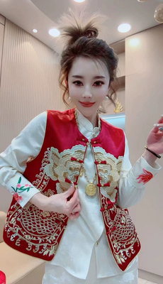 醋酸缎新中式红色马甲背心女重工国潮风刺绣盘扣独特别致上衣网红