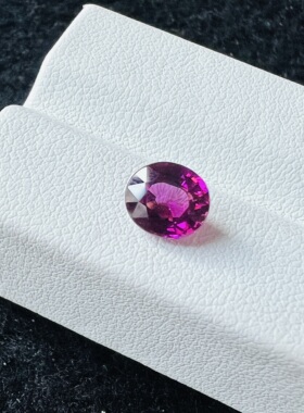 1.41ct紫红色碧玺椭圆形精切6.2*7mm全净玻璃体紫色玫红色