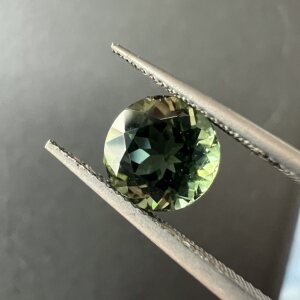 6mm绿色碧玺正圆形全净体精切