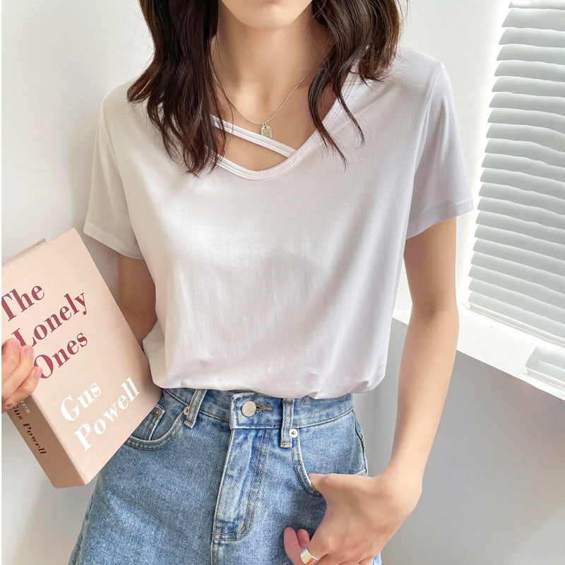 实拍实价莫代尔v领短袖t恤女2021年新款夏季冰丝薄款宽松锁骨上衣