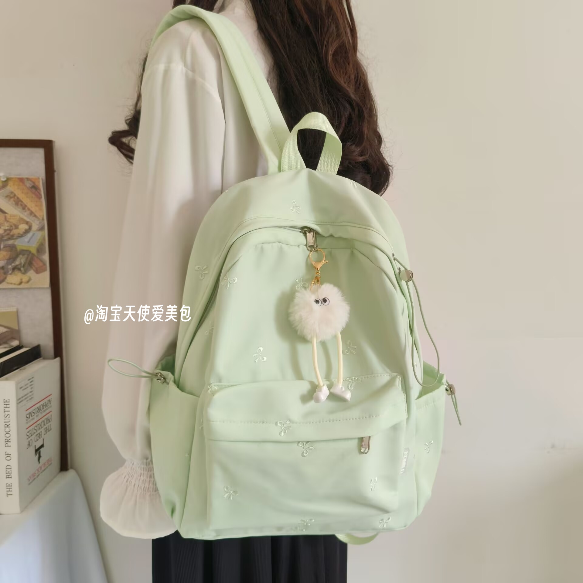 奶油色纯色背包学生休闲包