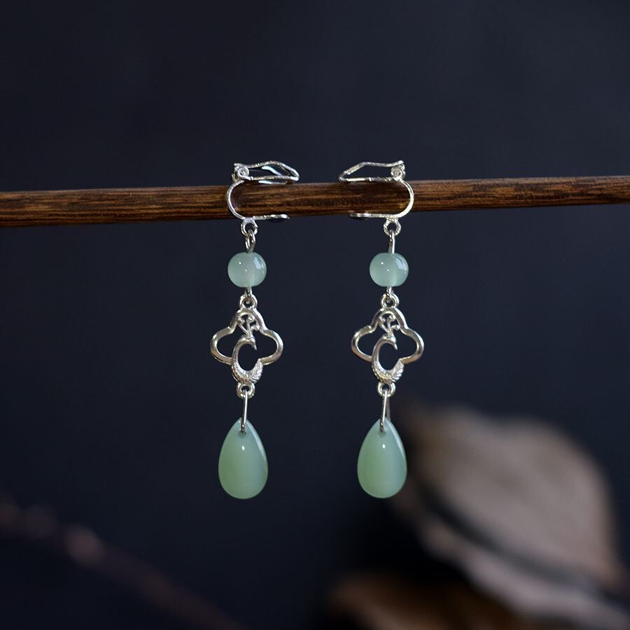 소녀를 위한 HANFU 중국 스타일의 귀걸이 고대 의상 귀고리 요정 액세서리 고대 스타일의 신선한 귀 클립 유리 물방울 술 귀걸이