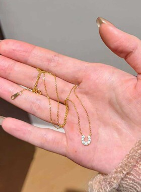 S925纯银镀18K金U型马蹄扣吊坠项链极简风百搭小众通勤款锁骨链女