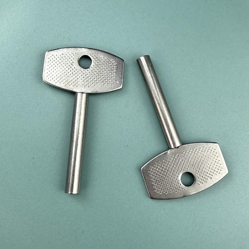 5.8mm大号内三角窗户锁钥匙钥匙橱窗锁钥匙特殊钥匙管道锁钥匙胚