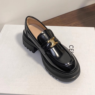 大叔家2024新款厚底乐福鞋英伦风凯旋门小皮鞋女黑色一脚蹬鞋