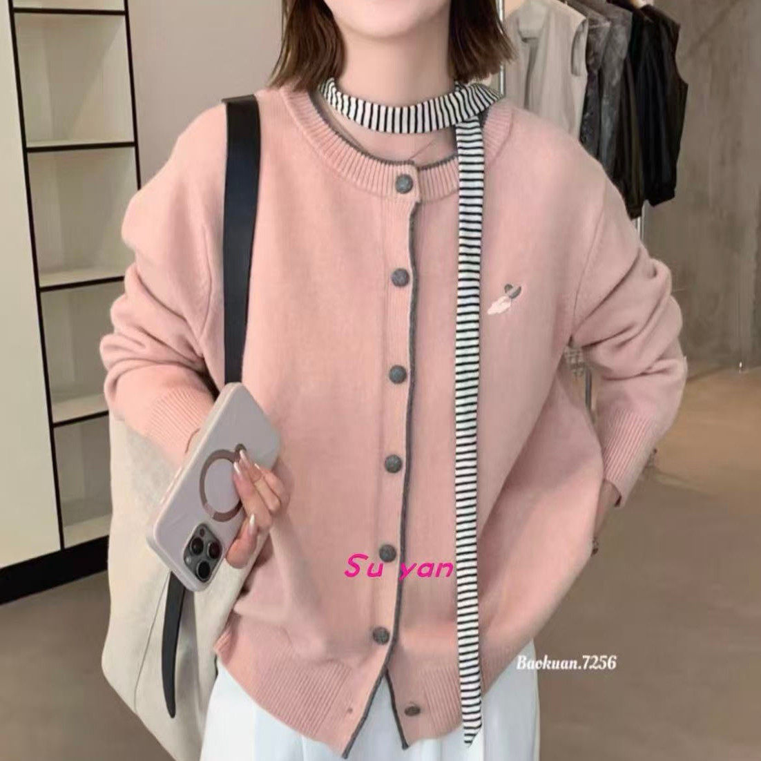 撞色宽松百搭单排扣针织外套女冬季新款文艺时尚毛衣潮