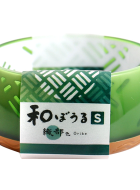 日本多格漫和风水晶防打滑喂食器