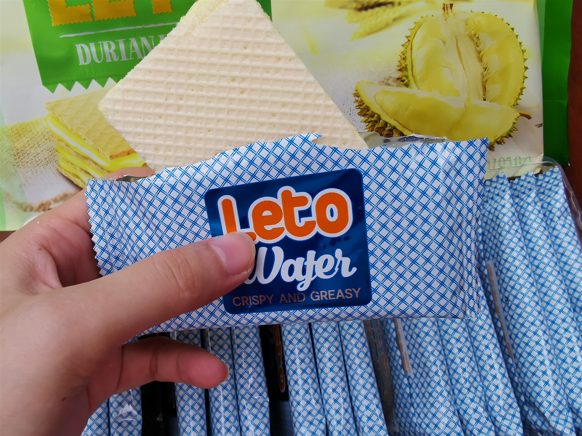 越南特产进口榴莲味威化饼