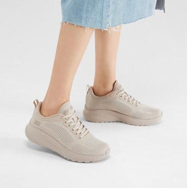 休闲鞋网布舒适百搭时尚