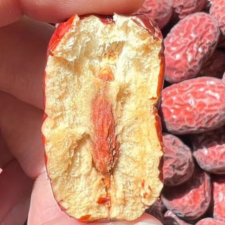 天山雪枣灰枣特级新疆若羌雪域吊干红枣干货小枣食用未清洗新原枣