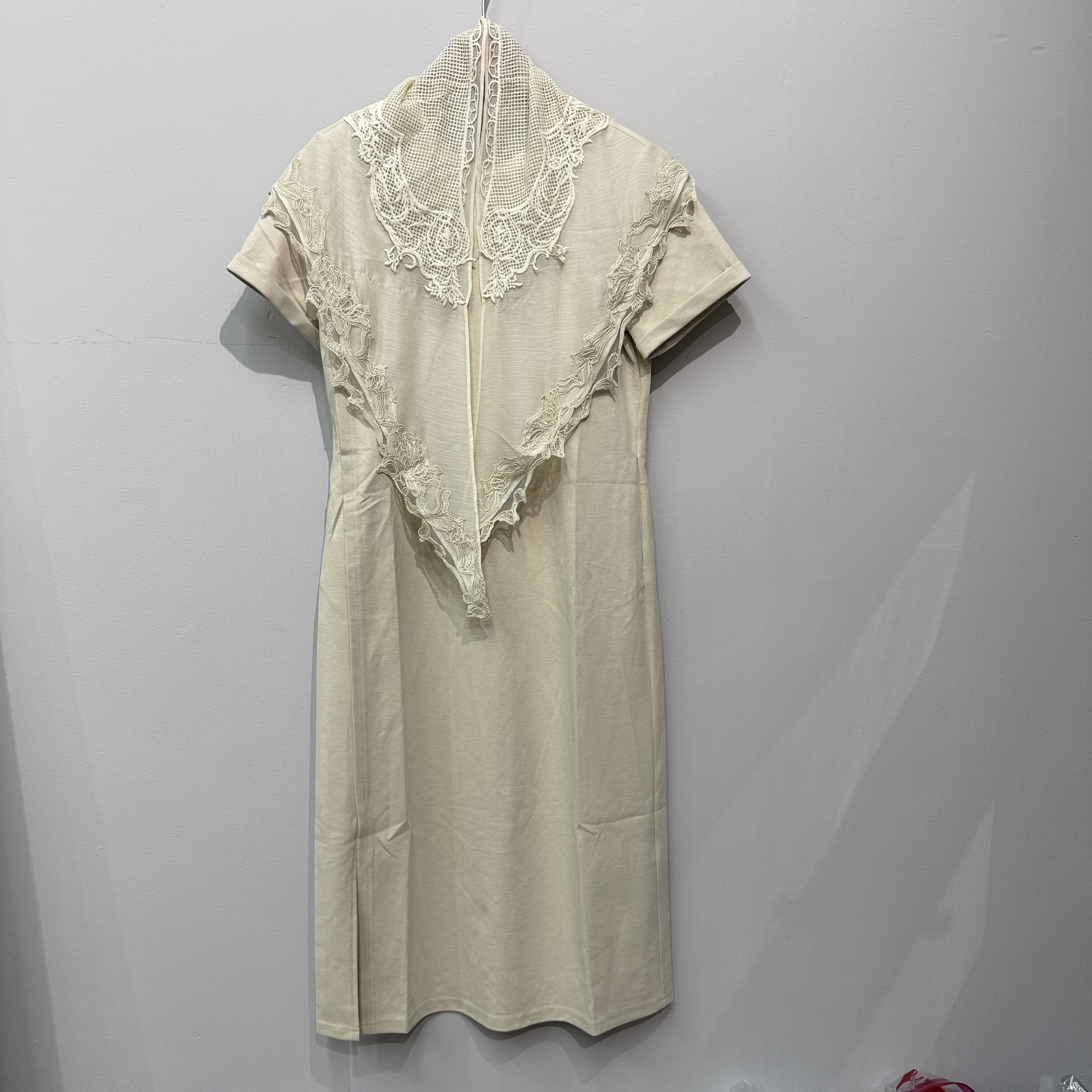 欧洲站2026夏季新款圆领蕾丝刺绣披肩显瘦过膝款短袖连衣裙女8048