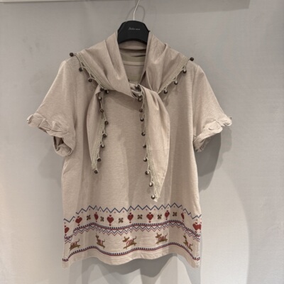 欧洲站2026春季新款圆领钉钻绣花图案百搭丝巾款女士国风短袖5302