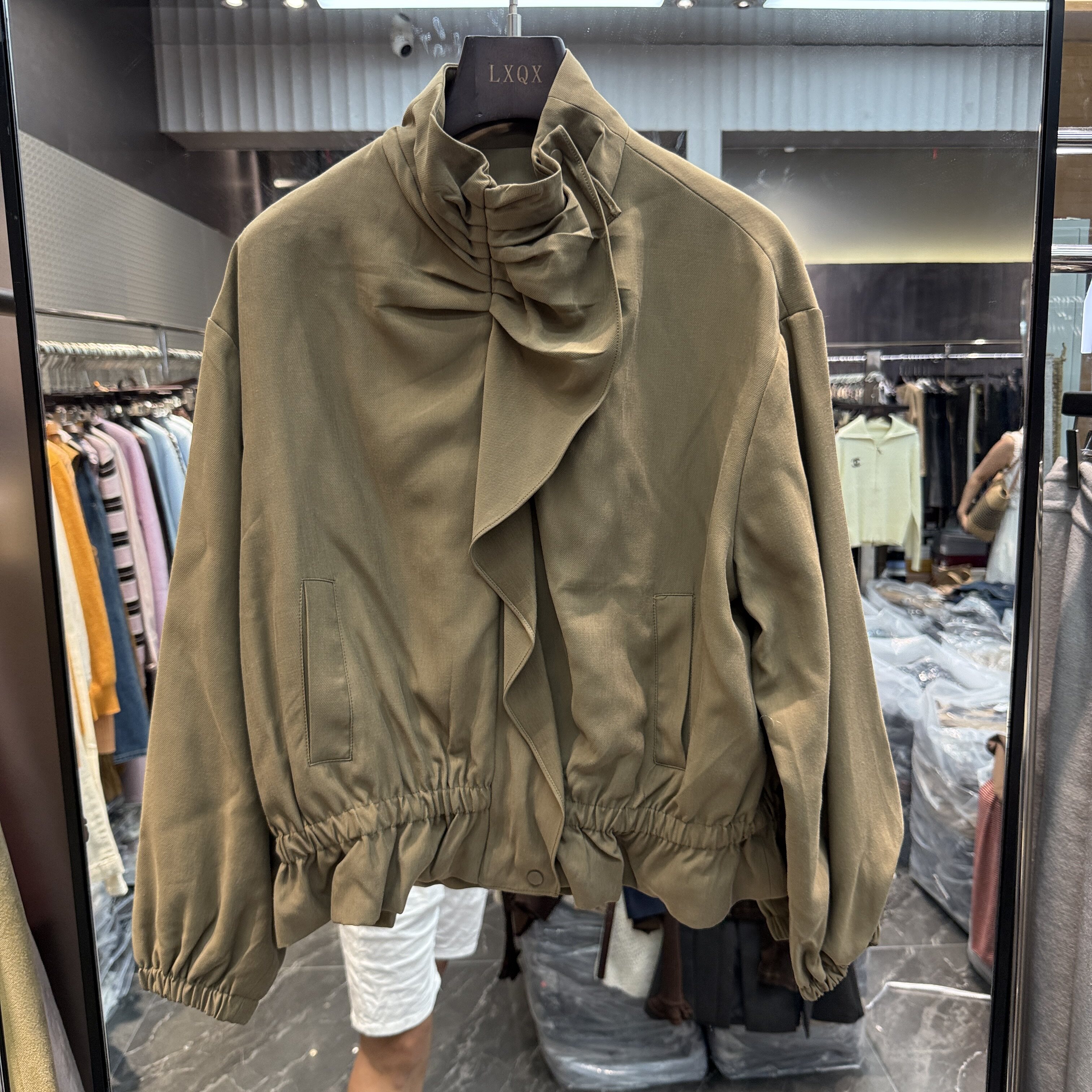 可可家欧货2026秋新品半高领荷叶边百搭显瘦休闲款夹克外套女8127