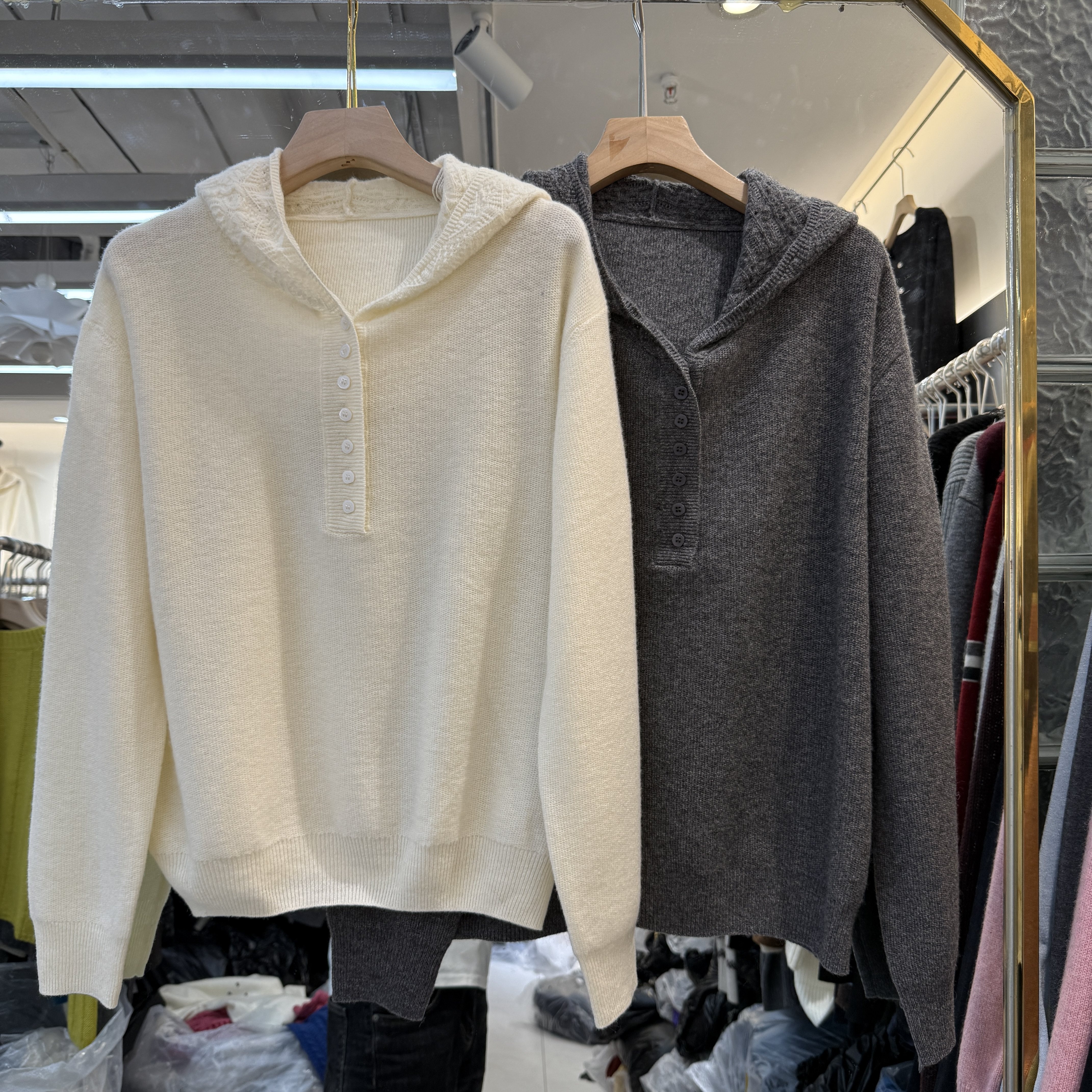 欧洲站2025秋冬新款连帽半开扣宽松百搭软糯高级感长袖女士羊毛衫,女装/女士精品,毛针织衫,淘宝优惠券,粉丝福利购,淘宝优惠卷