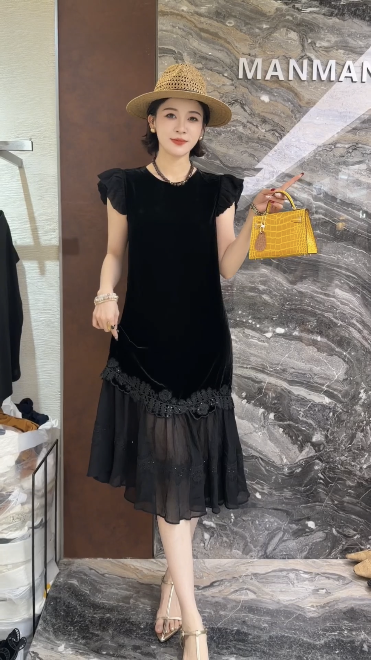 欧洲站2026夏季新款圆领飞飞袖下摆重工提花刺绣网纱女士连衣裙潮