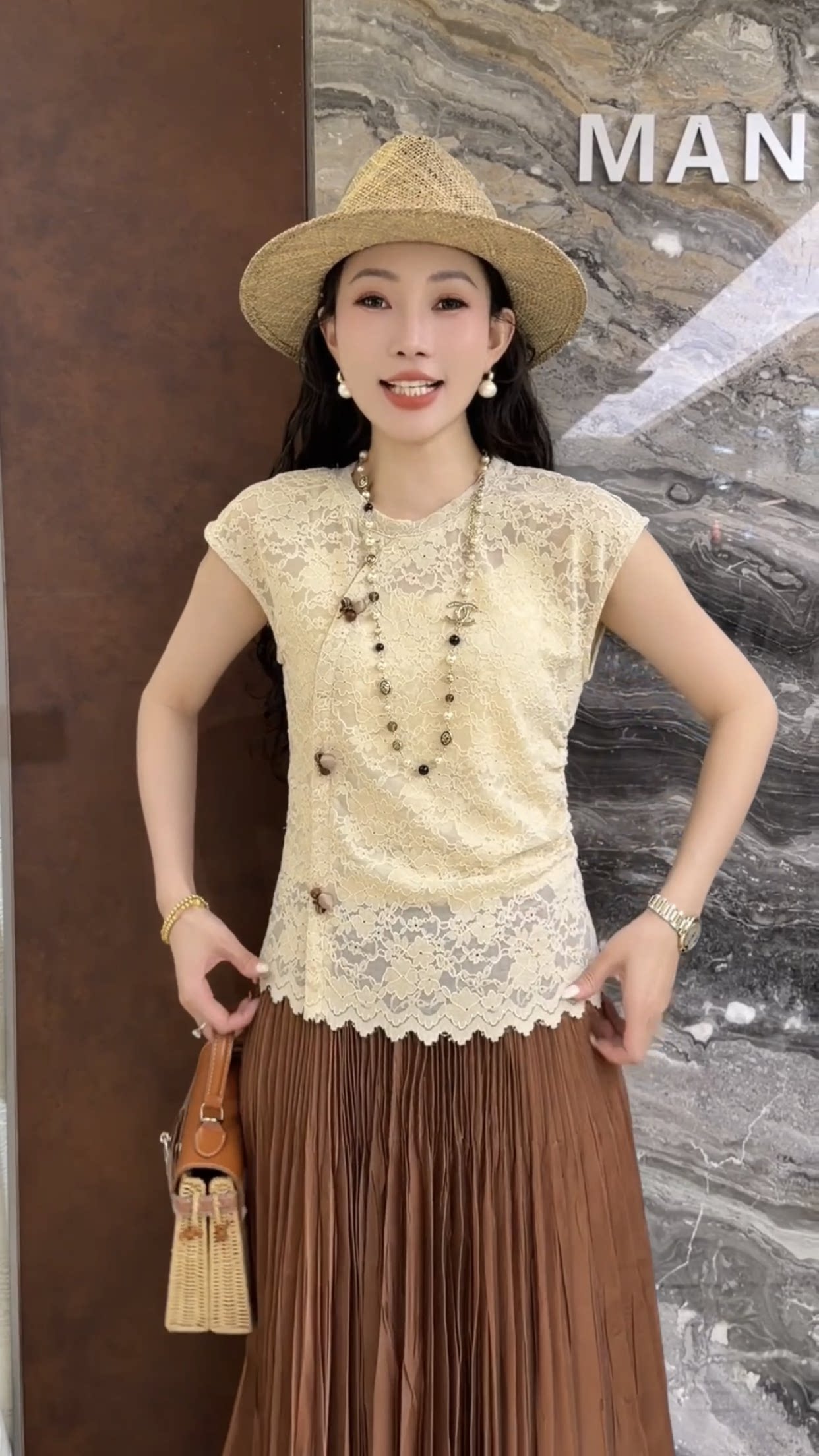 欧洲站2026夏季新款欧货斜襟领蕾丝钩花收腰下摆波浪边女士衬衫潮