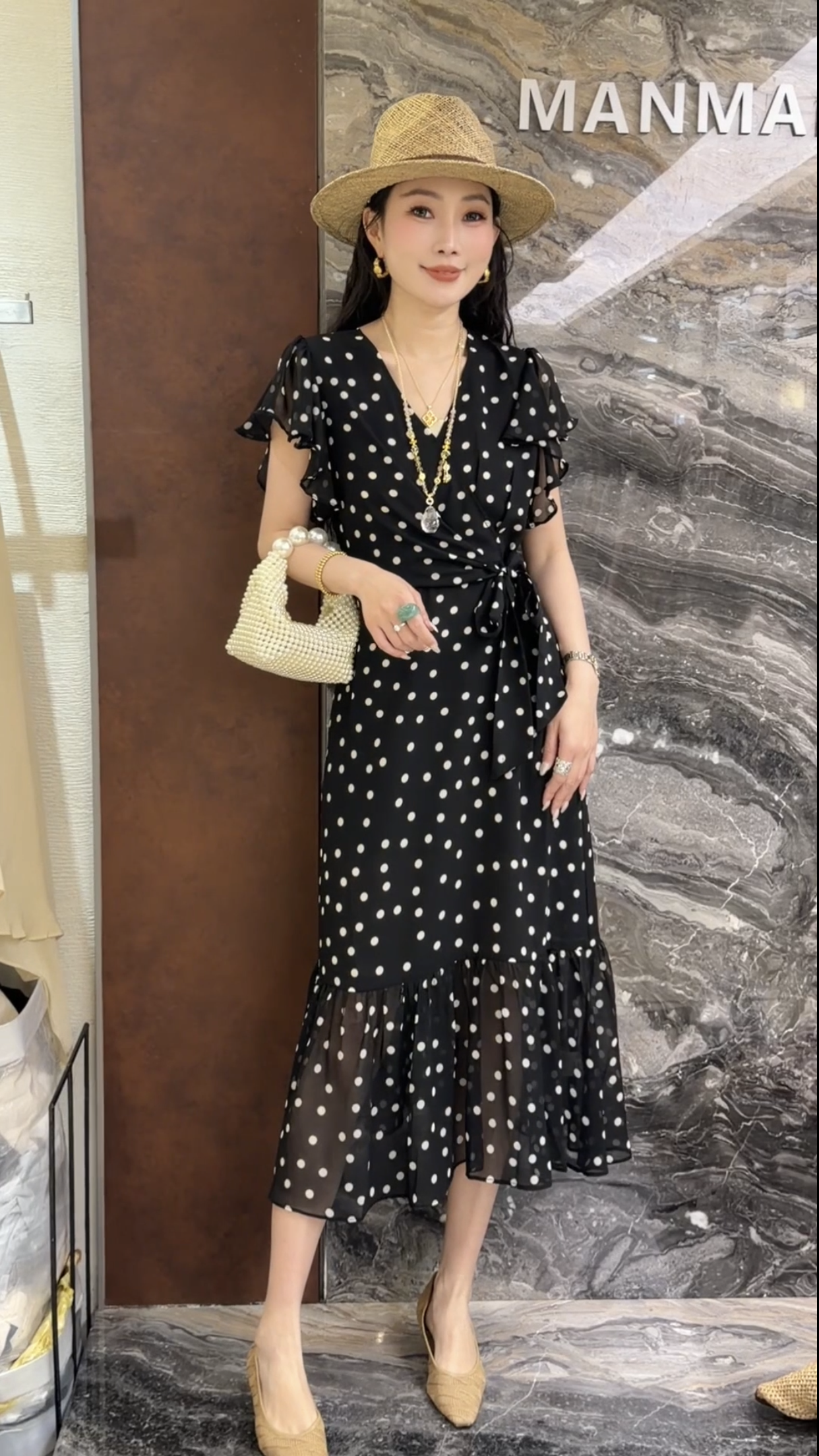 欧洲站2026夏季新款V领法式女人味侧边系带波点茶歇连衣裙女8217