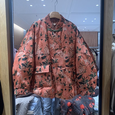 欧洲站2025冬季新款立领盘扣重工提花设计感百搭中长款鹅绒服1758