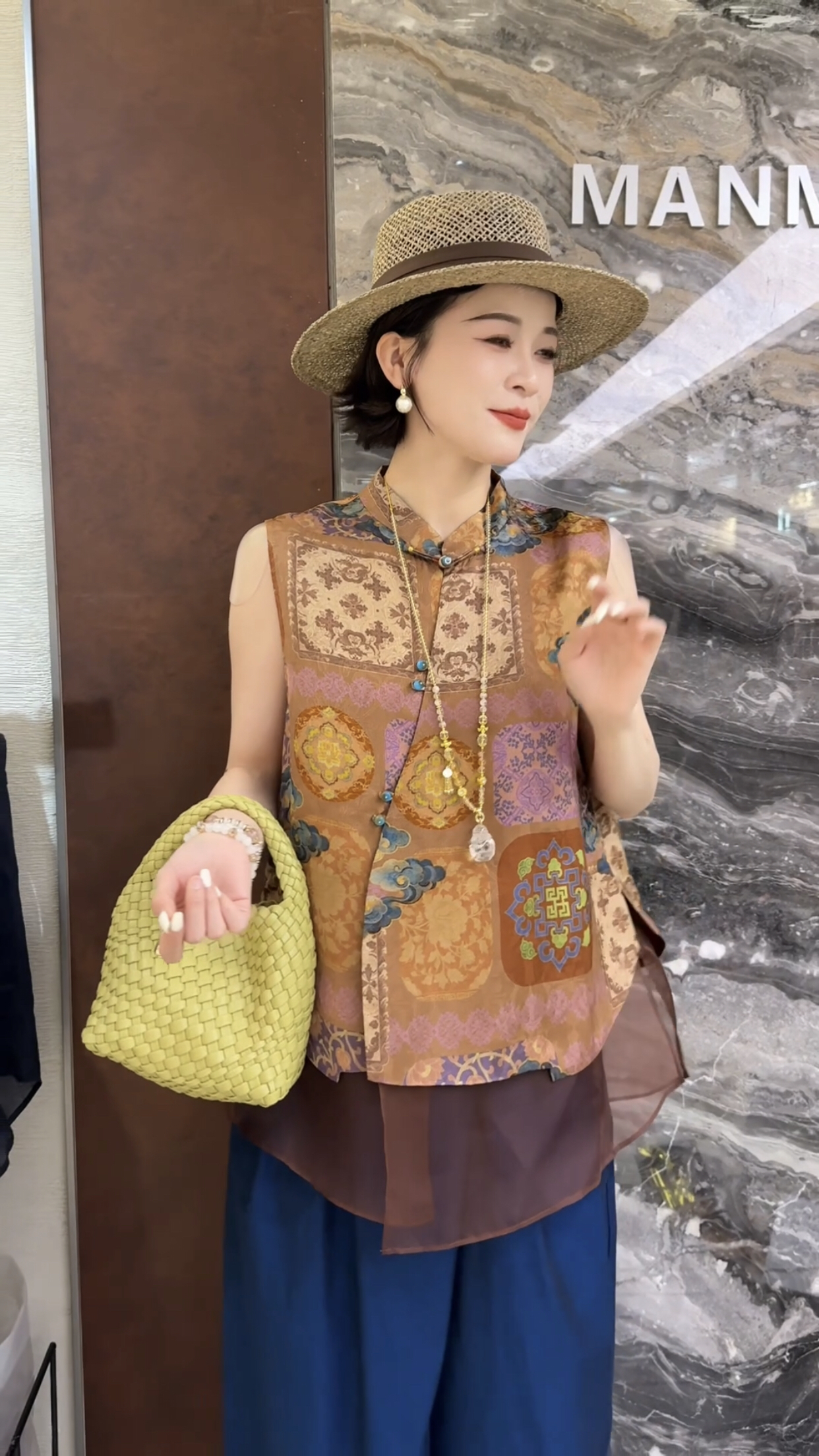 欧洲站2026夏季新款立领无袖拼接网纱显瘦复古民族风马甲上衣女潮