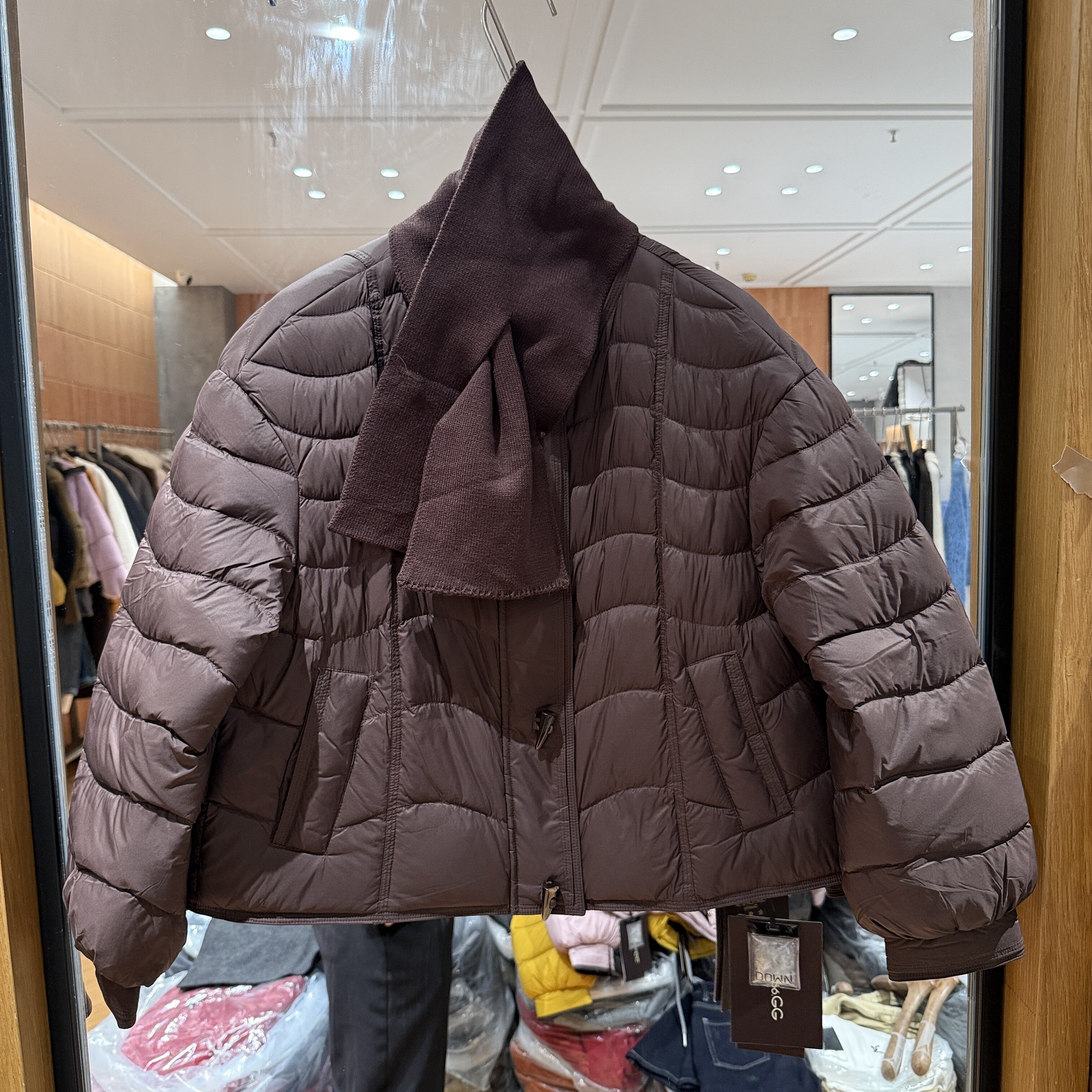 可可家2026冬季新款牛角扣带围巾新中式波浪纹女士羽绒服潮81368