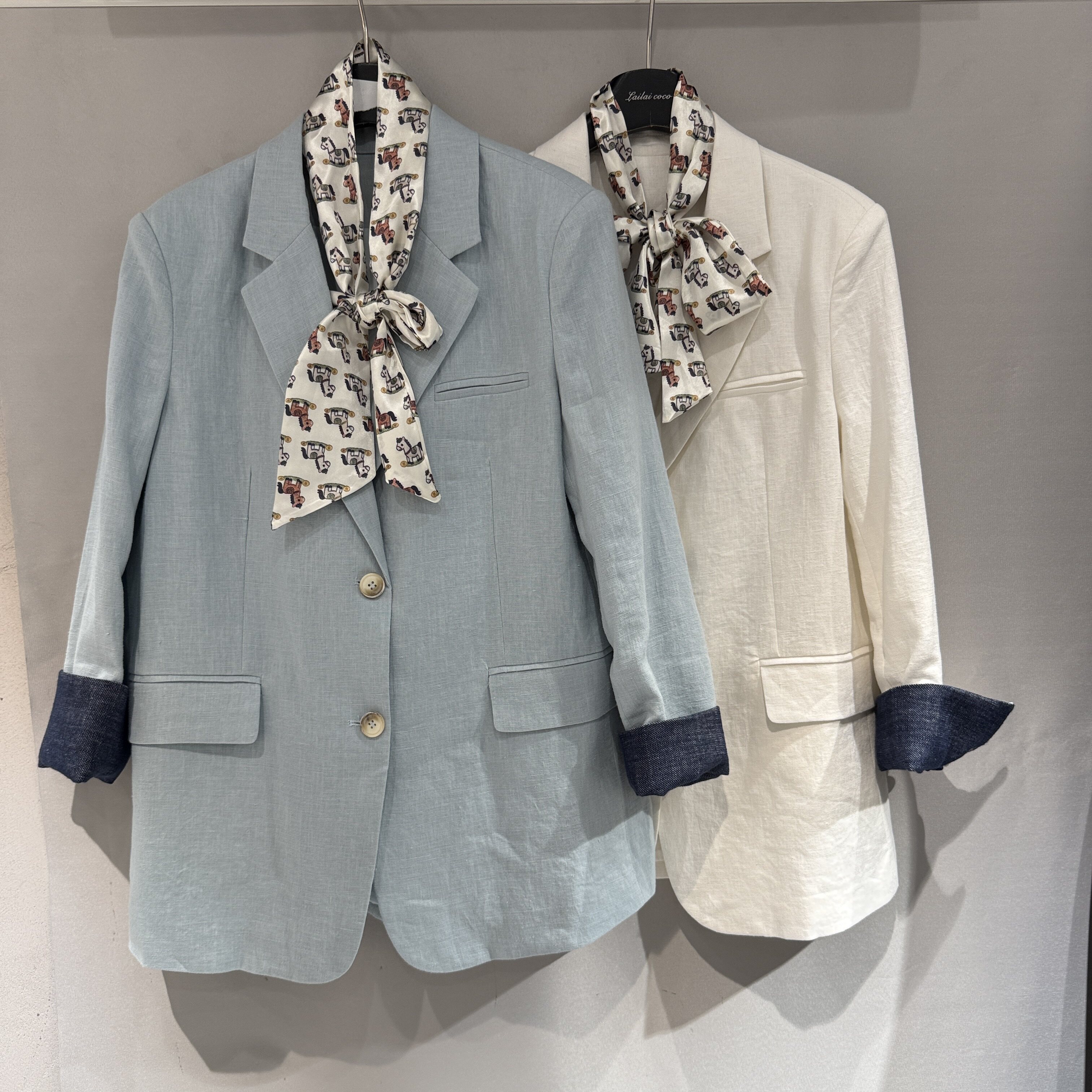 欧洲站2026春季新款时尚丝巾简约百搭显瘦款女士亚麻休闲西装外套