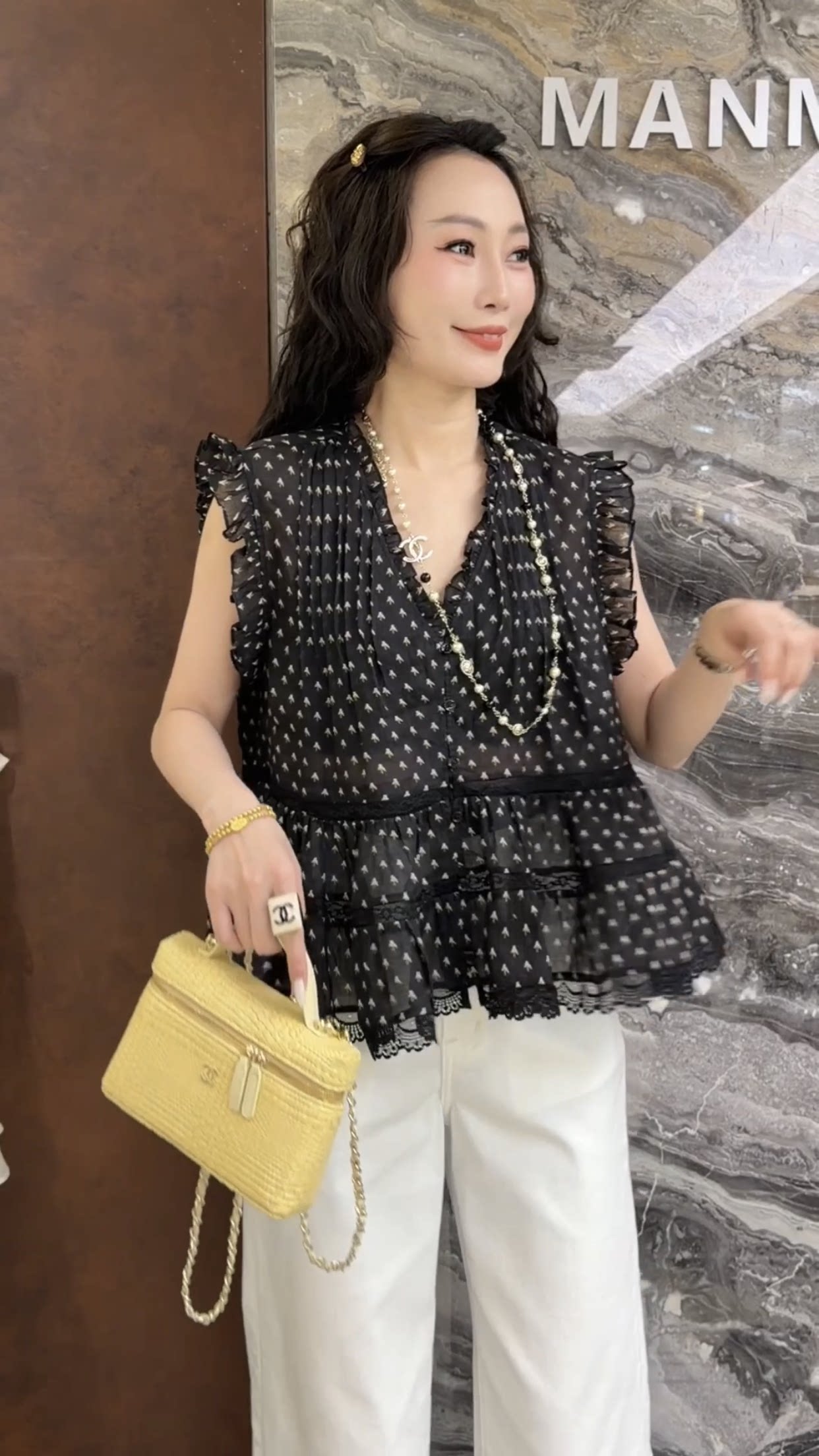 欧洲站2026夏季新款欧货v领木耳边波点娃娃款减龄女士衬衫潮27325