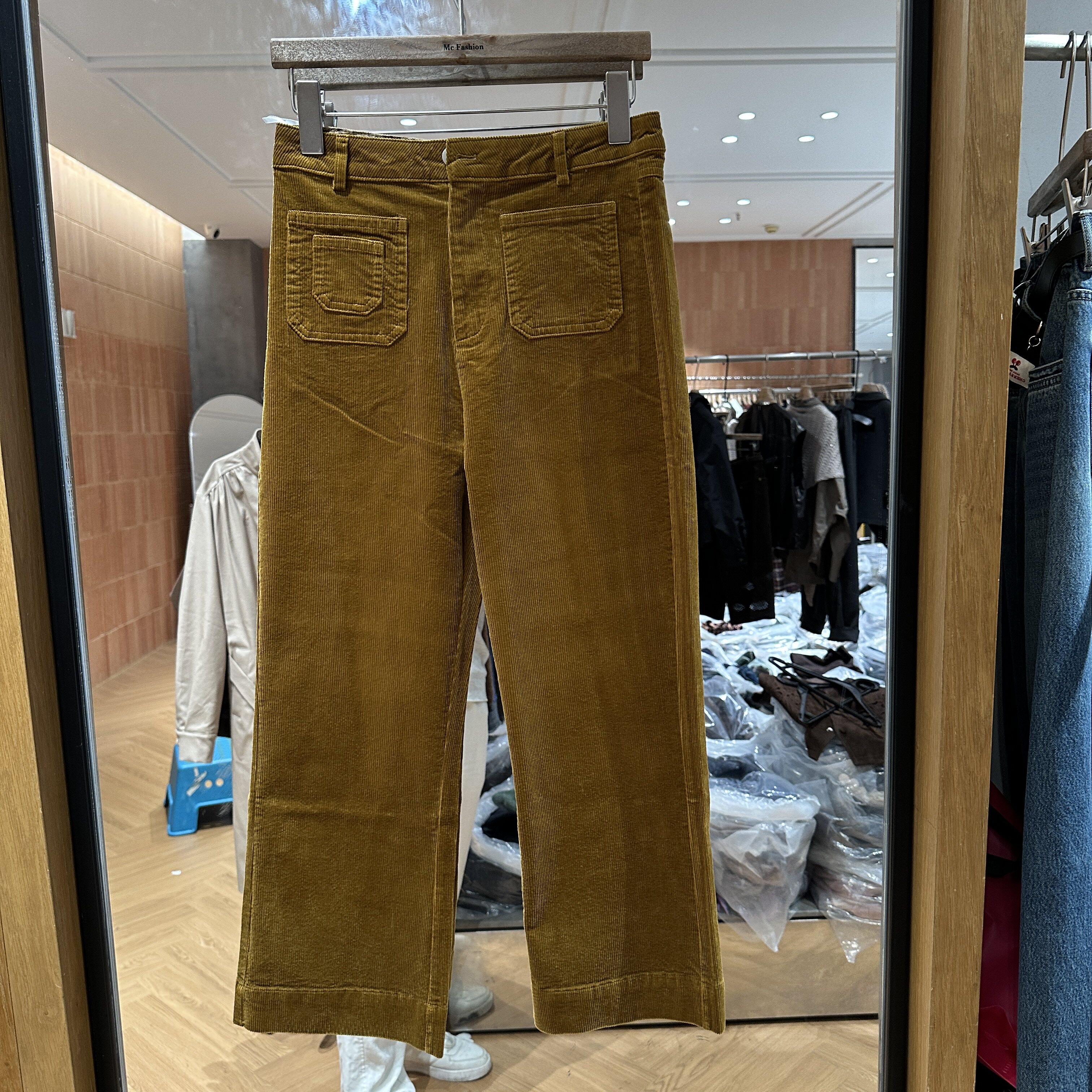 可可家欧货2026秋新品中高腰前口袋修身显瘦款女士灯芯绒休闲裤潮
