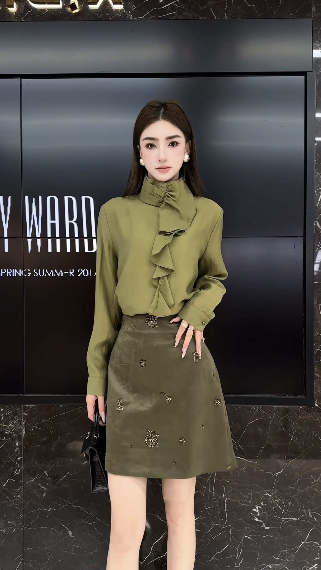 欧洲站2026秋季新款韩系高级感荷叶边领口设计百搭减龄女士衬衫潮