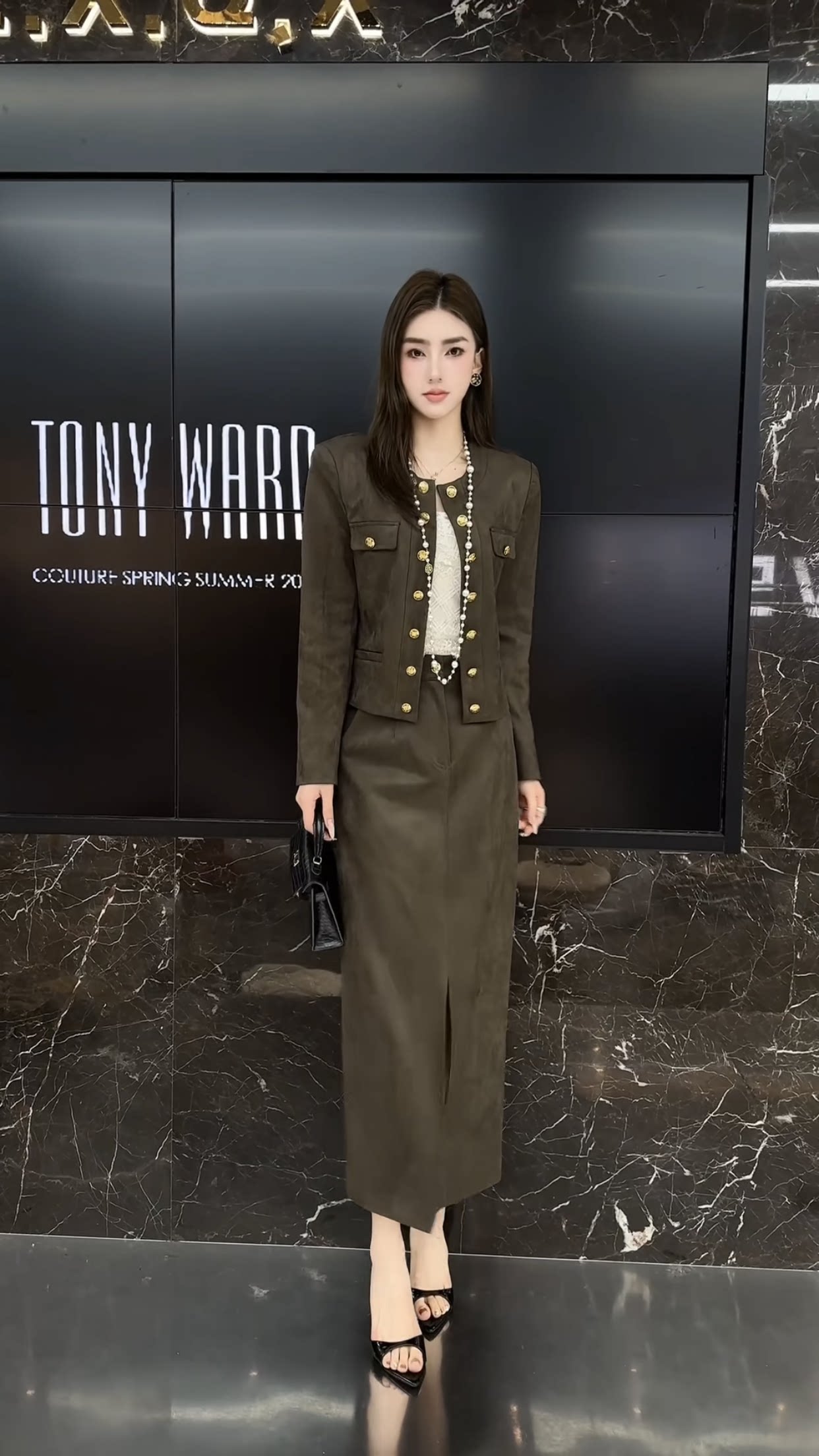 欧洲站2026秋季新款高级感气质显瘦百搭减龄女士外套+半裙两件套