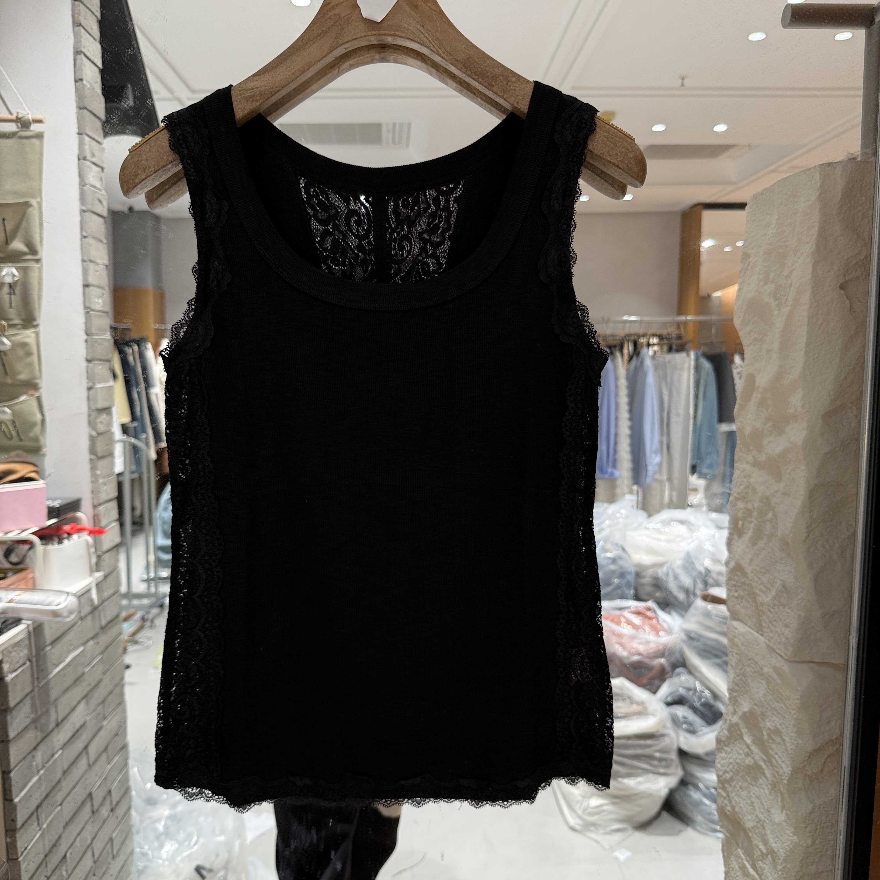 欧洲站2026春季新款圆领蕾丝拼接单穿内搭款女黑色修身背心719167