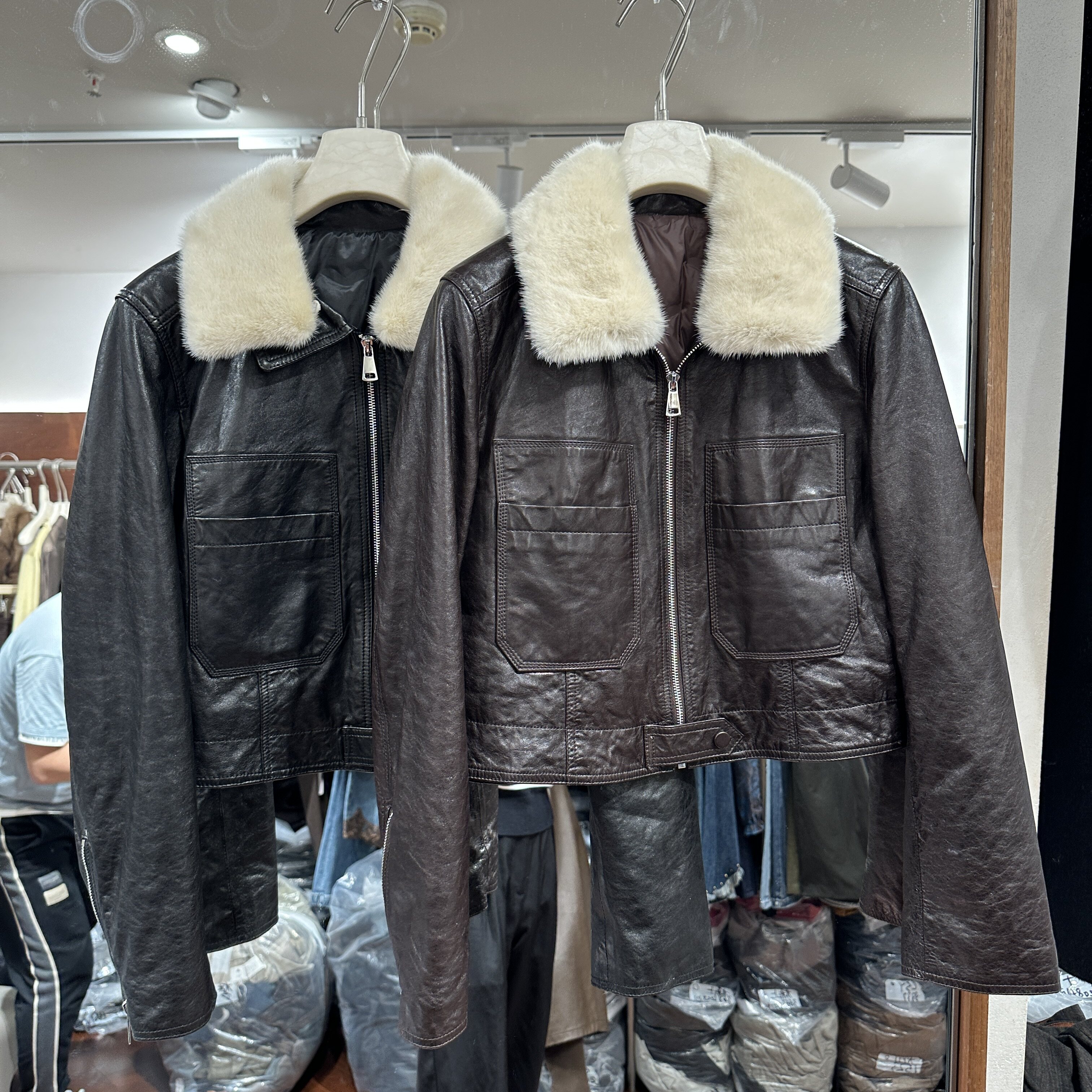 可可家2026冬季新款毛领拉链绵羊皮拼接百搭保暖女士鹅绒服潮6177
