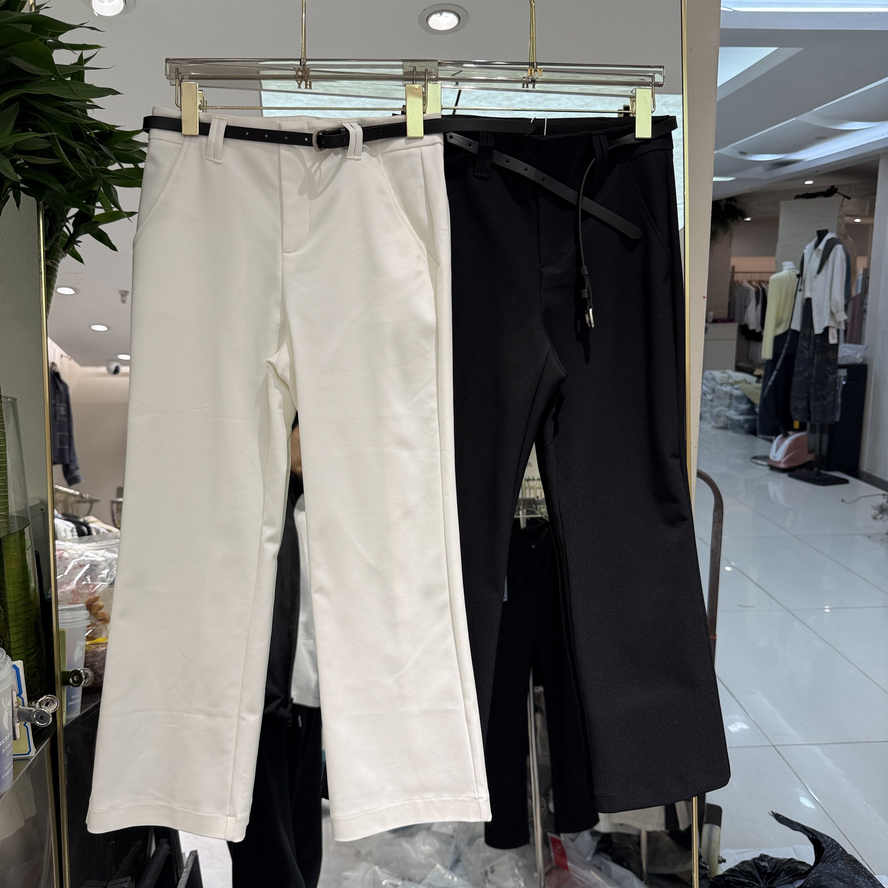 欧洲站2026春季新款时尚显瘦百搭简约腰带款女黑色西装面料裤欧货