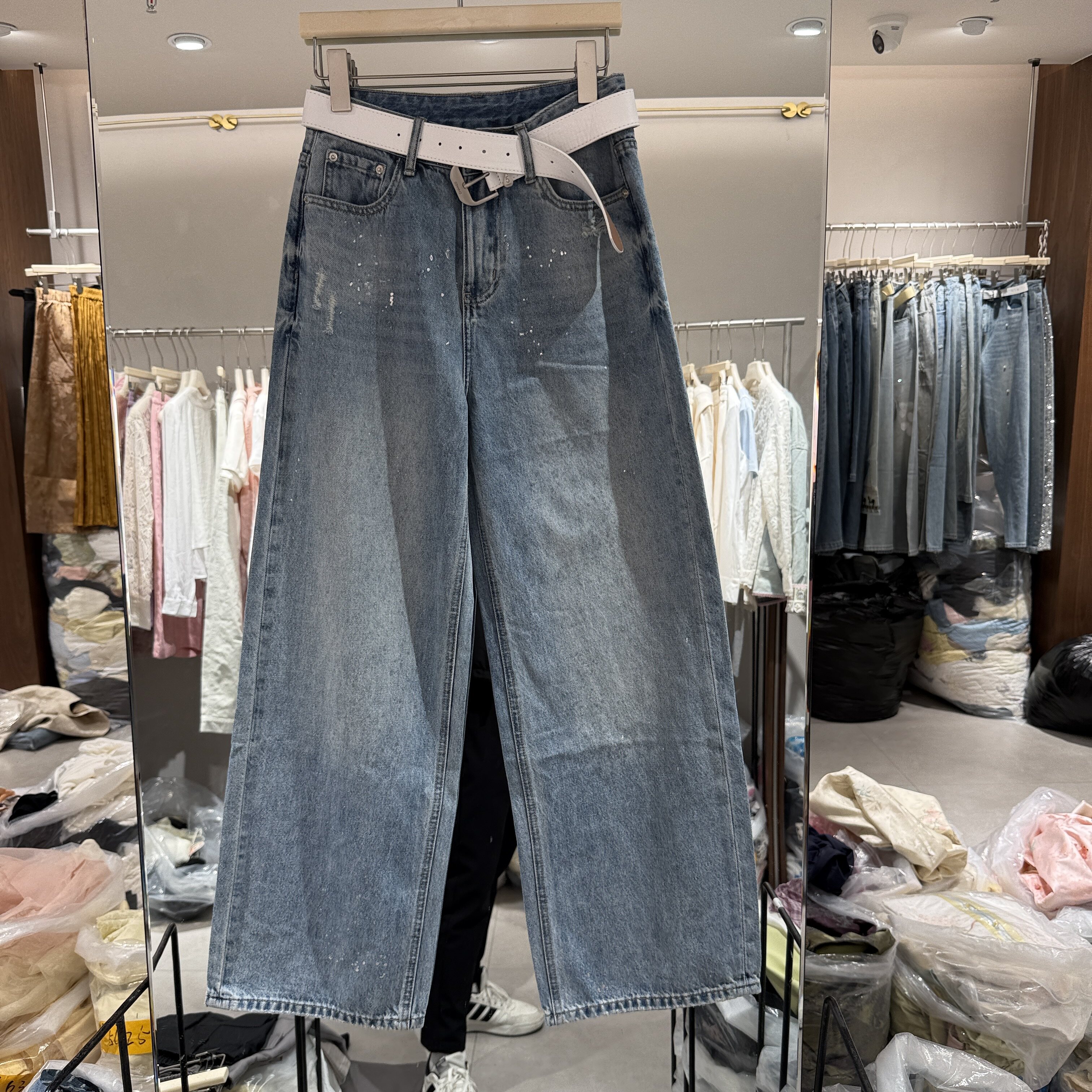 欧洲站2026春季新款高腰磨破设计百搭显瘦阔版牛仔直筒裤女士6627