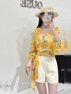 2025年超火法式浪漫上衣小众不撞款时髦洋气黄色飘带印花衬衫女夏