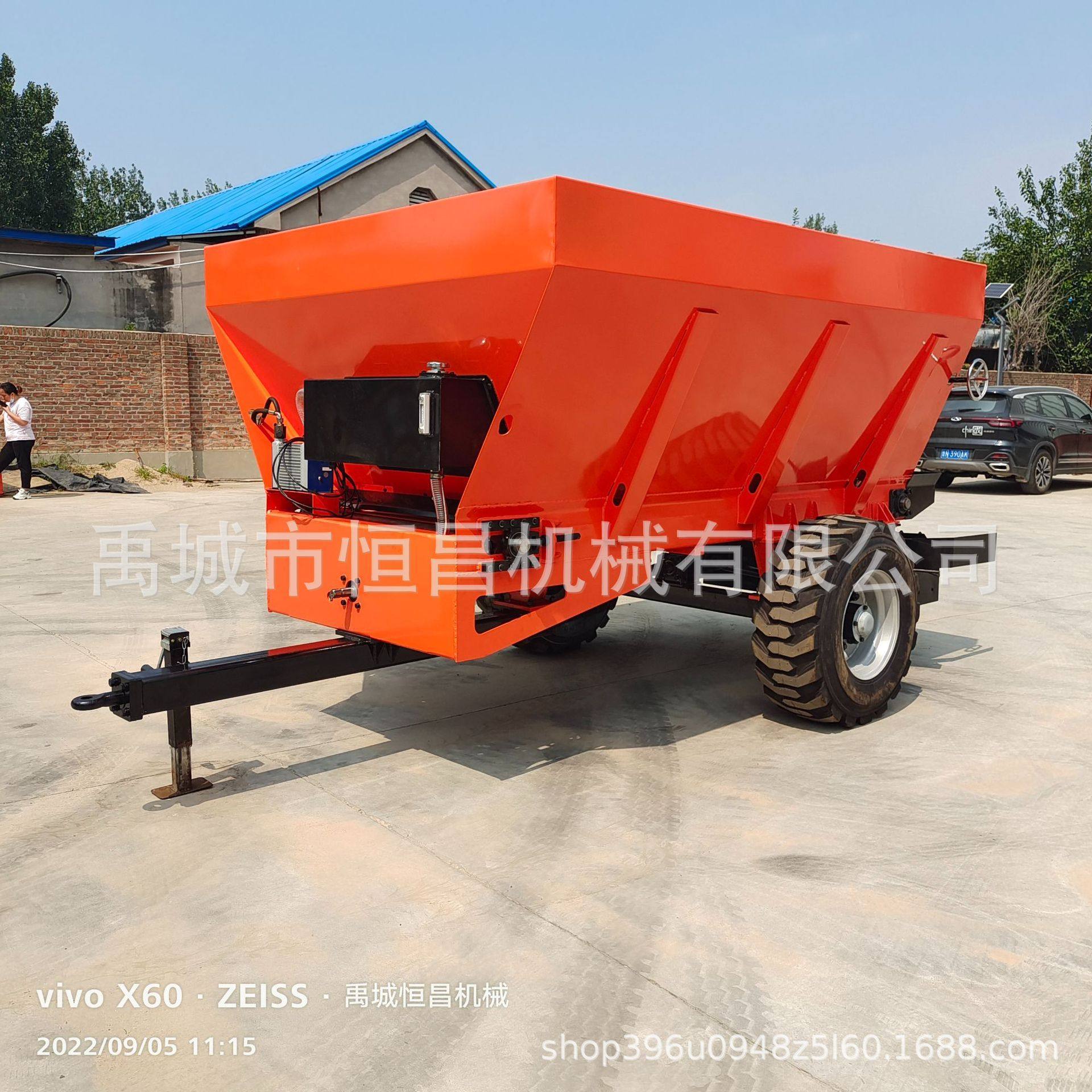 大型链排式牛羊粪肥抛肥撒粪车 羊粪牛粪抛肥车,五金/工具,其他专用车,淘宝优惠券,粉丝福利购,淘宝优惠卷