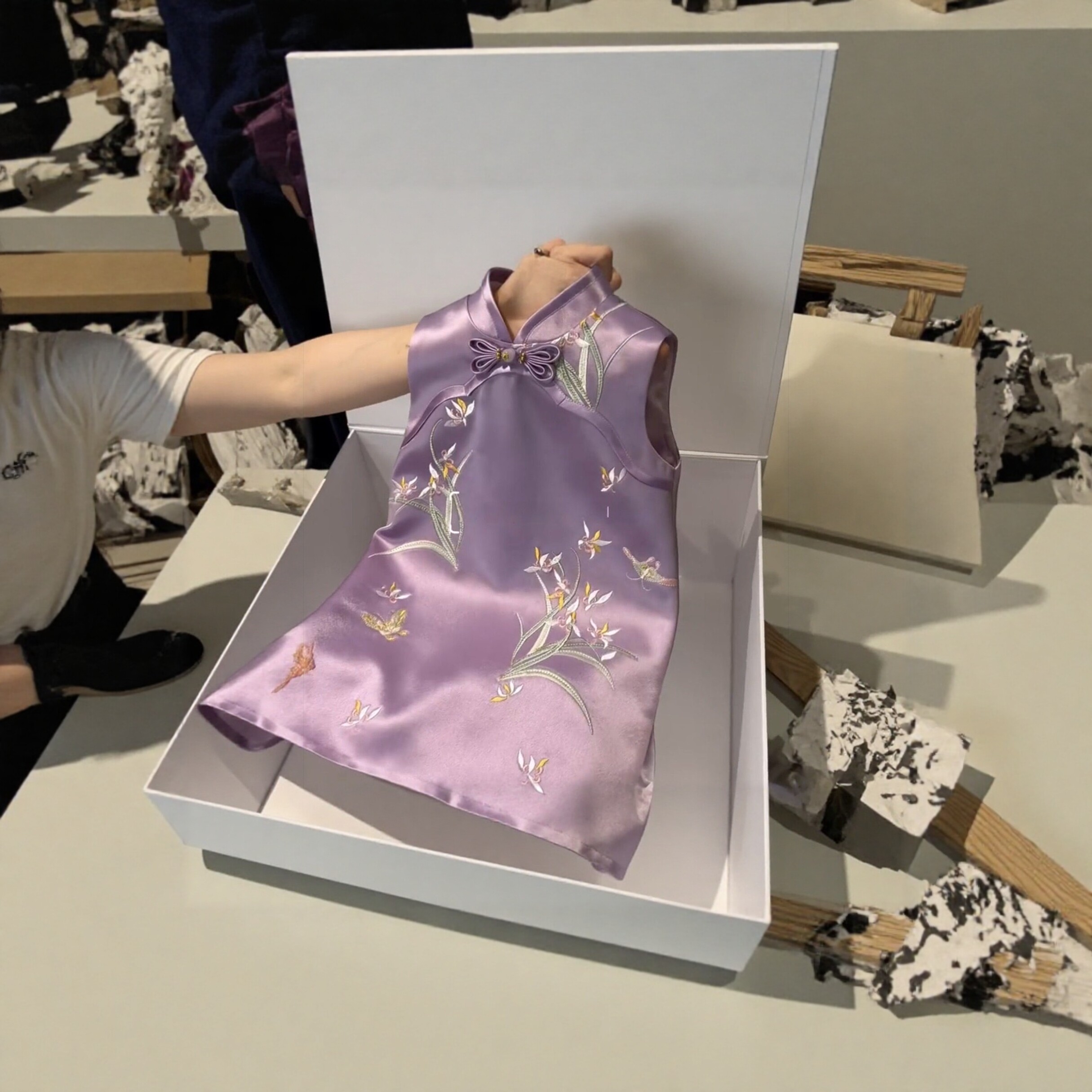 2026新款紫色蝴蝶结女童洋装刺绣花朵礼裙千金公主生日周岁礼裙