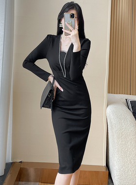 气质收腰包臀黑色连衣裙女秋新款高级感职业通勤女神范修身小黑裙