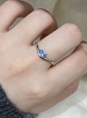 【新品 梨奈】海蓝宝戒指 简约风培育彩宝尾戒925银镀18k金礼物