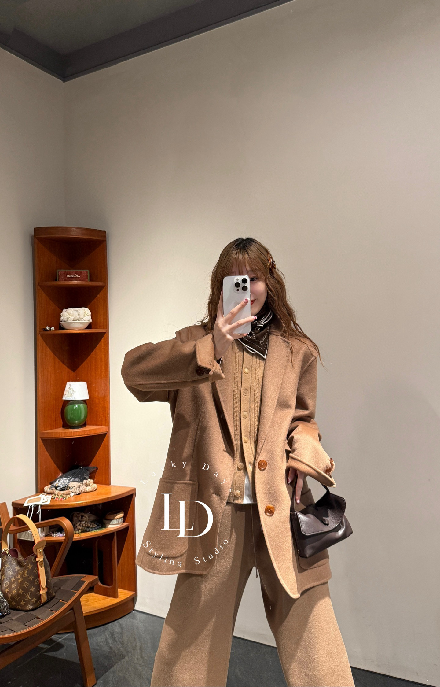 非实价2025冬季新款欧洲站潮牌简约轻奢百搭宽松休闲舒适羊绒外套